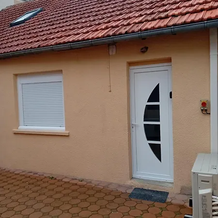 La Belle Etape Апартаменты Монлюсон