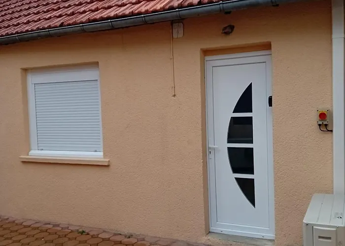 La Belle Etape Apartamento Montluçon